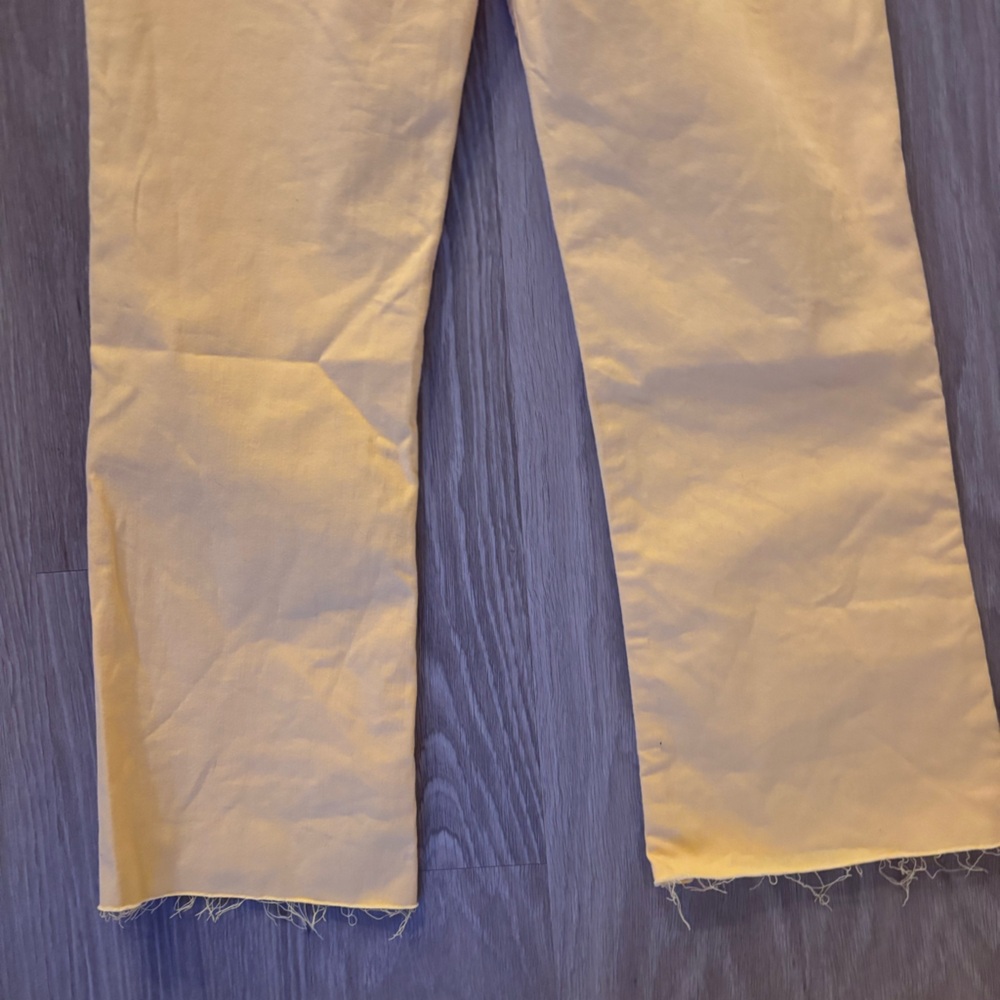 Sneak Peek Yellow Women's Jeans Raw Hem Size 29 - Picture 6 of 7